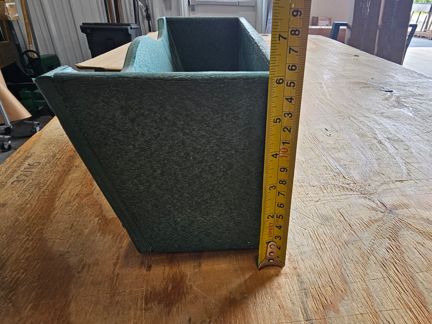 18" Green Flower Box | Scallop